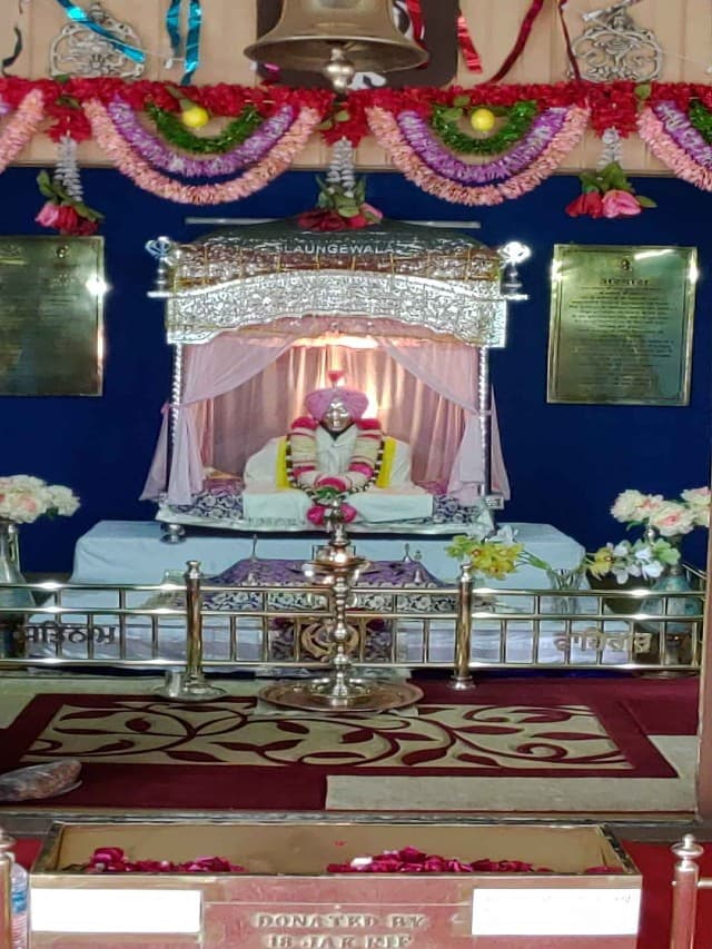 मृत्यु के बाद भी ड्यूटी करने वाले भारतीय सैनिक का मंदिर…