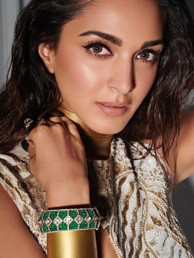 Kiara Advani: कियारा आडवाणी ने कराया बोल्ड फोटोशूट, सोशल मीडिया पर शेयर की अपनी तस्वीरें