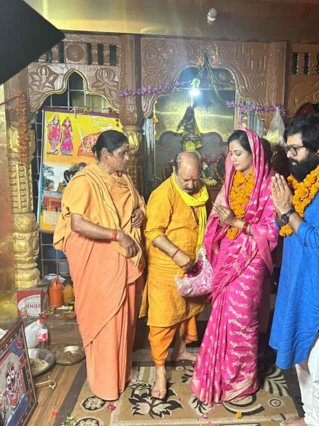 ओड़िया एक्टर सब्यसाची पहुंचे उत्तरकाशी, पत्नी संग किया श्री जगन्नाथ का दर्शन