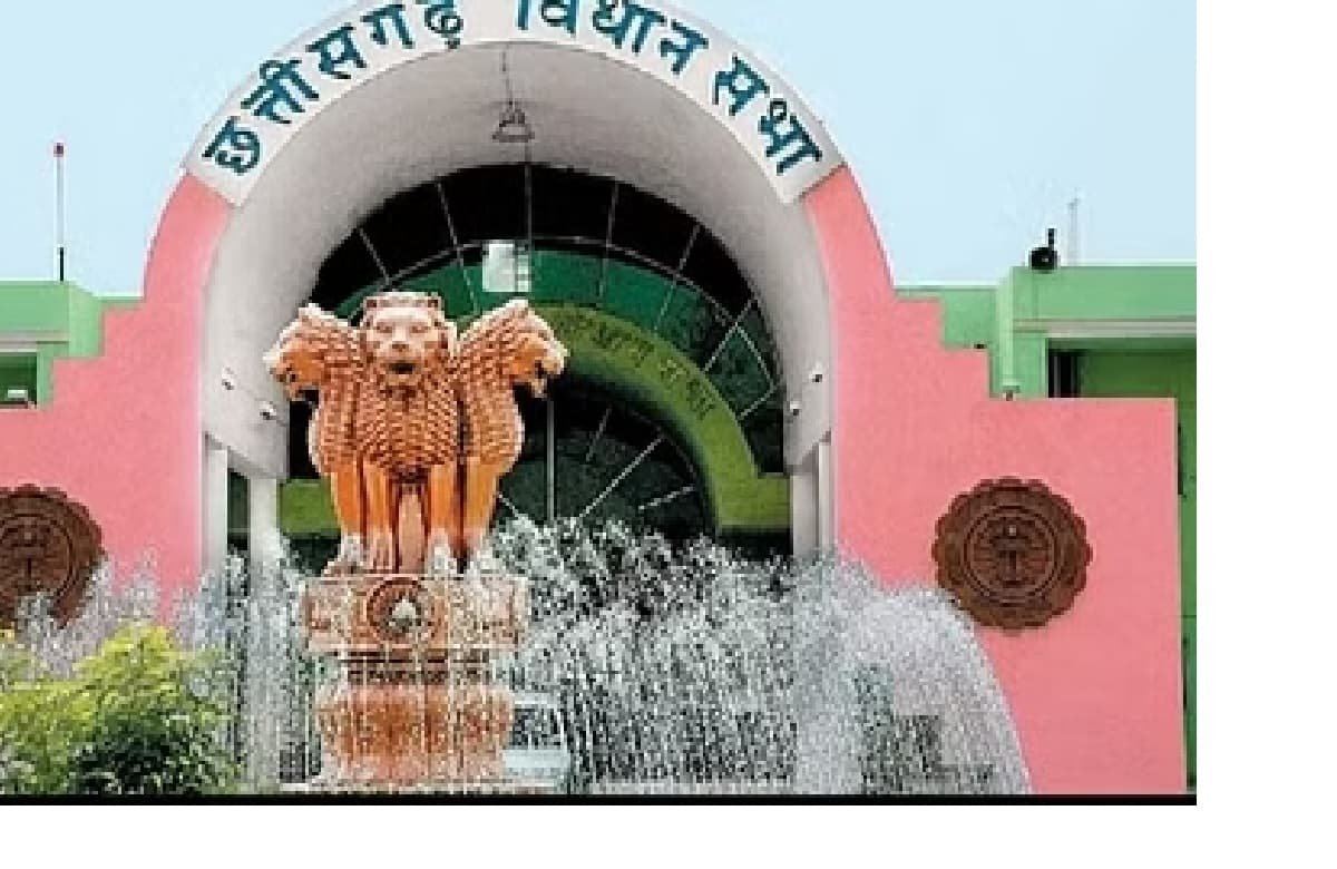 CG Vidhan Sabha Monsoon Session: ‘लाठी लाने वाले थे लाए नहीं’, विधायक अजय चंद्राकर ने नेता प्रतिपक्ष महंत से पूछा सवाल, जानें क्या मिला जवाब