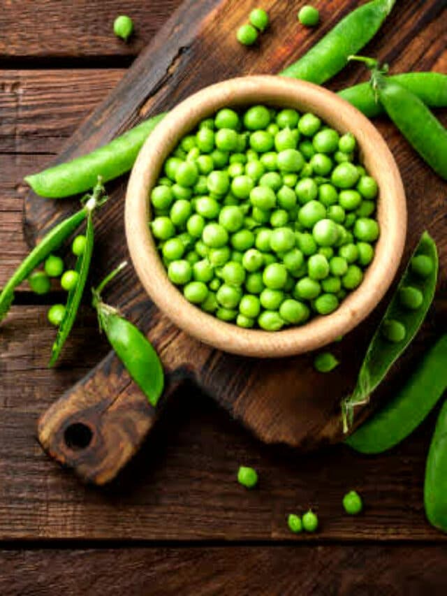 Green Peas Side Effects: ऐसे लोग भूलकर भी न करें हरी मटर का सेवन