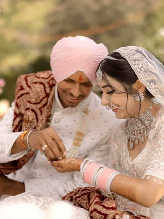 Navdeep Saini Wedding Photos: टीम इंडिया के धाकड़ गेंदबाज नवदीप ने गर्लफ्रेंड स्वाति संग रचाई शादी