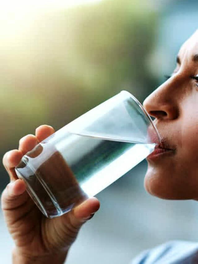 Stale mouth Benifit: बासी मुंह पानी पीने से मिलते हैं गजब के फायदे