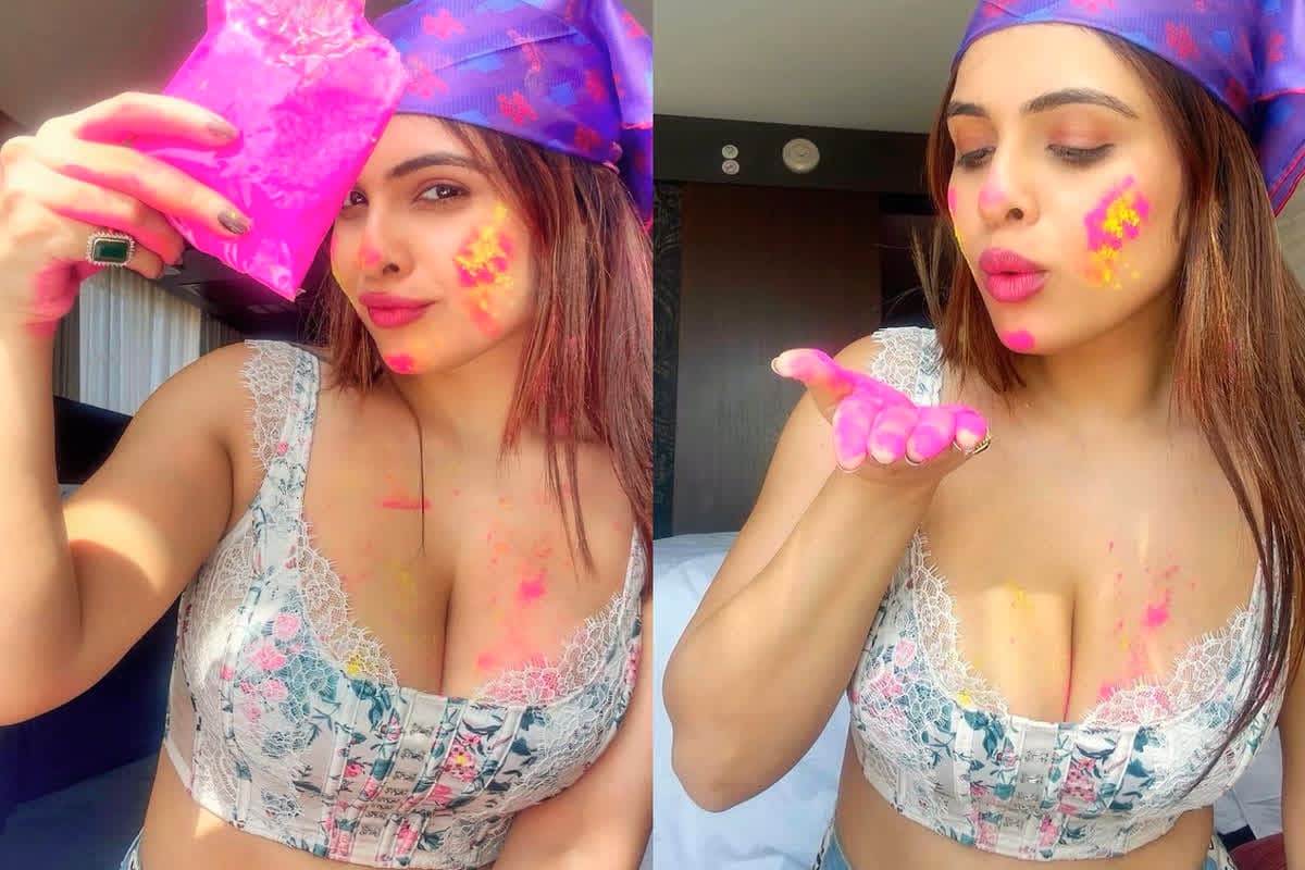 Neha Malik Sexy Video