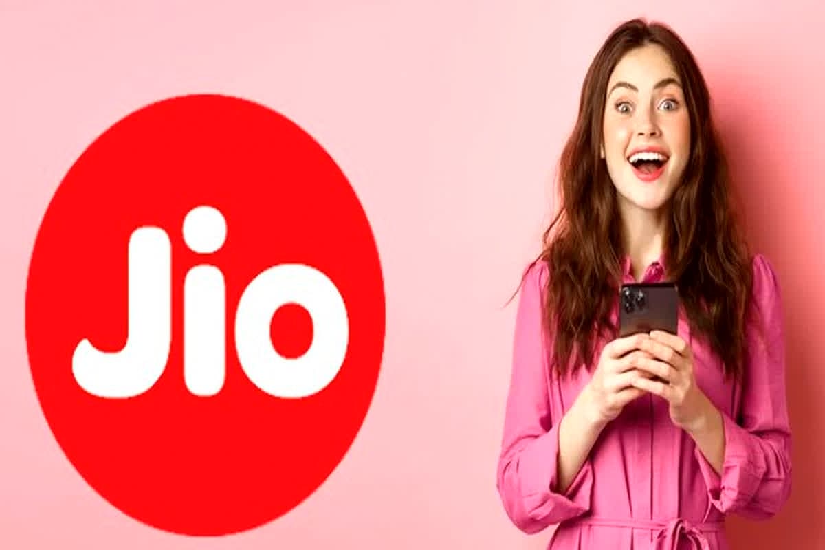 Jio Diwali Dhamaka Offer 2024: जियो यूजर्स को मिला दिवाली का तोहफा.. इस प्लान पर मिल रहा 3350 रुपये का लाभ, देखें डिटेल्स
