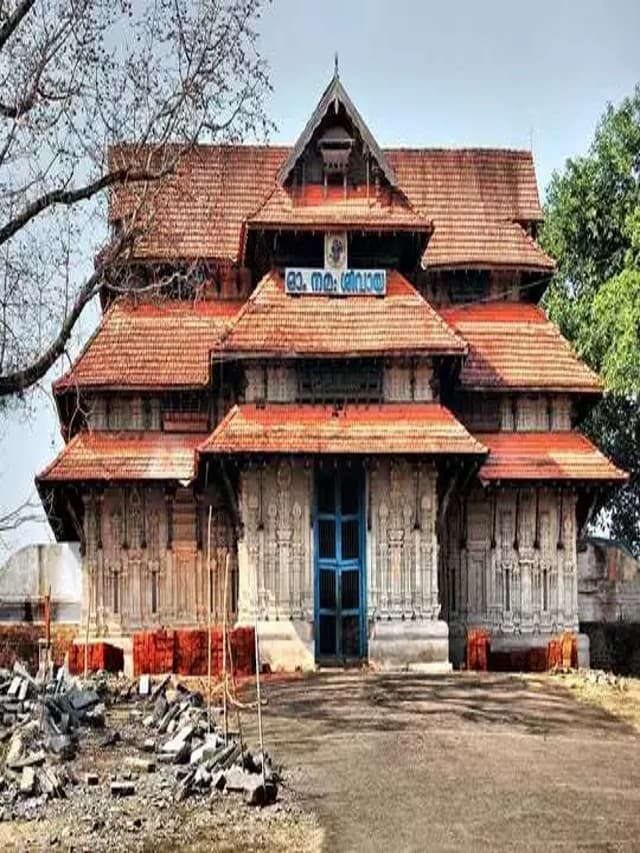 Famous Temples of Kerala : ये हैं केरल के 7 प्रसिद्ध मंदिर, हर साल आते हैं लाखों श्रद्धालु