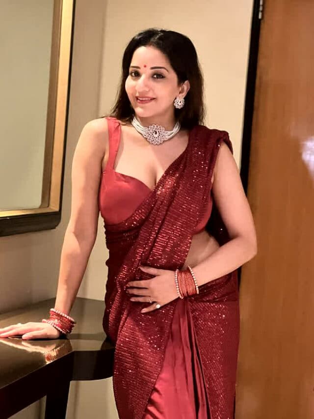 Monalisa Desi Look: भोजपुरी क्वीन मोनालिसा ने देसी अवतार में ढाया कहर