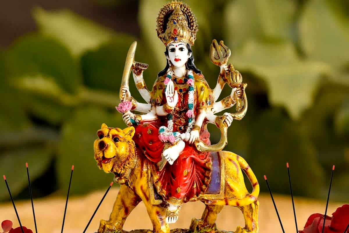 Ashadh Gupt Navratri 2024: आषाढ़ गुप्त नवरात्रि का शुभारंभ आज, जानें क्या है पूजा का शुभ मुहूर्त और विधि