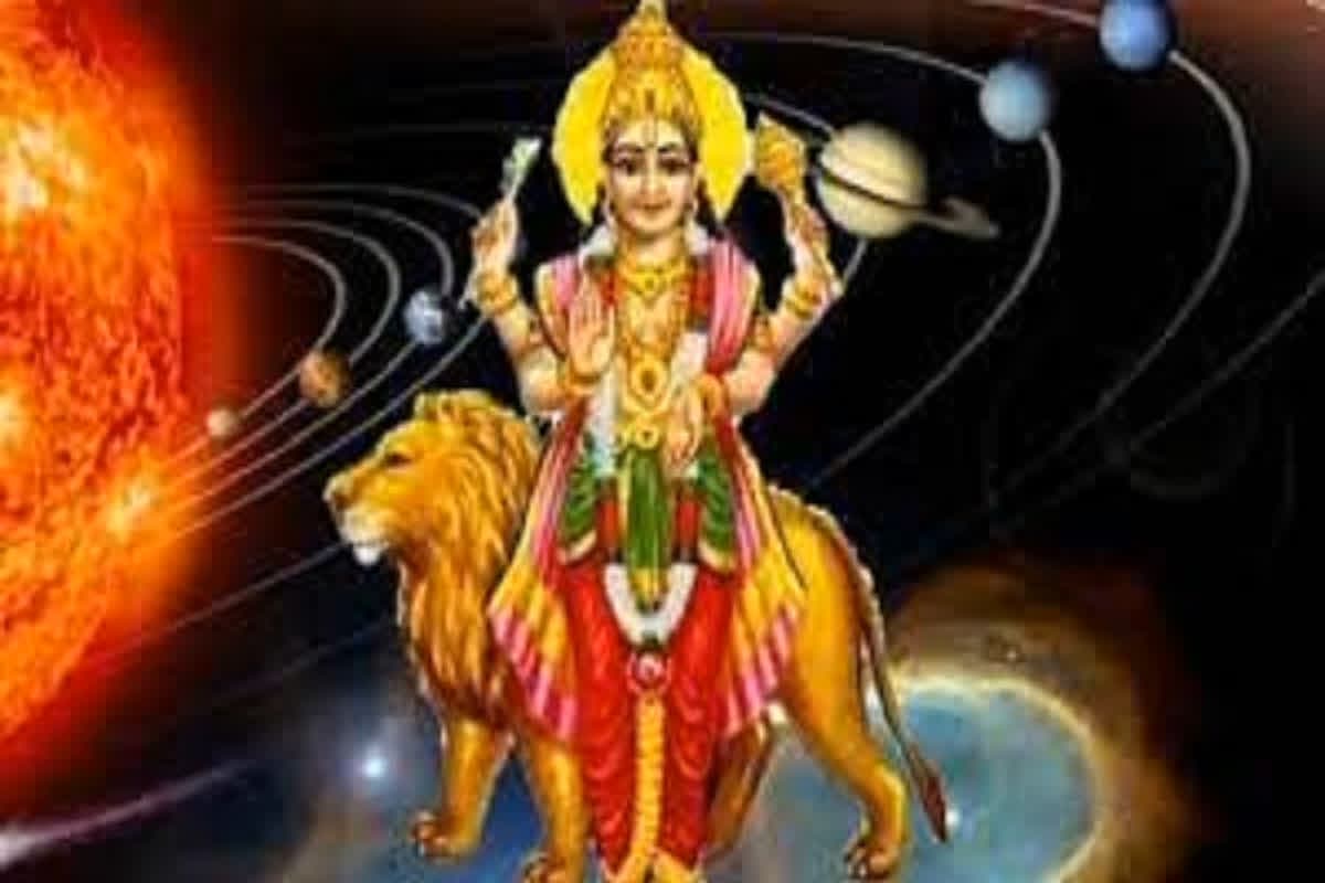 शुक्र गोचर से इन राशि वालों का हो गया काया पलट, खत्म होगा पति-पत्नी के बीच तलाक का मामला, परिवार में आएगी खुशहाली