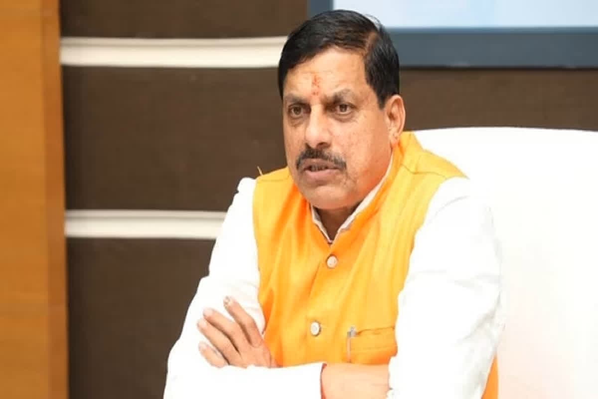CM Mohan Yadav: चुनाव प्रचार के दौरान आप और कांग्रेस पर जमकर बरसे सीएम यादव, कहा-‘केजरीवाल जनता का मान-सम्मान भी जेल ले गए’