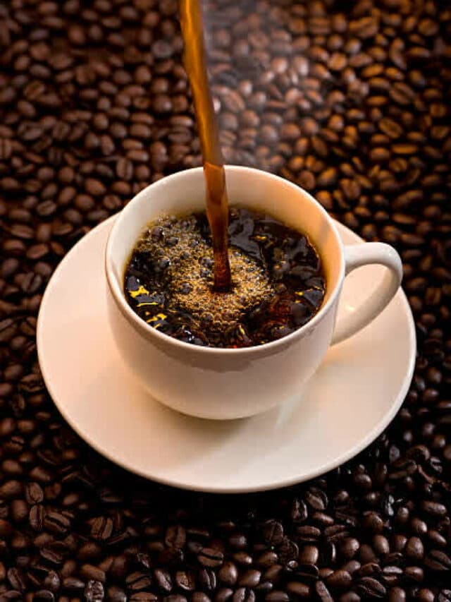 Black Coffee Benefits: डिप्रेशन दूर करने से लेकर वजन घटाने तक, ब्लैक कॉफी पीने से मिलते हैं कई गजब के फायदे