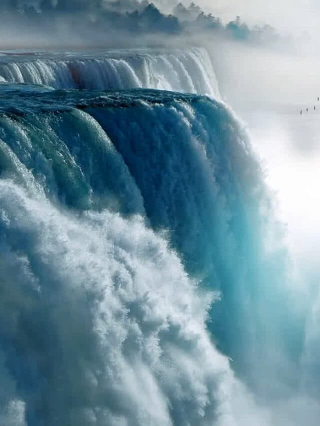Sapne Me Behta Pani Dekhna: सपने में बहता पानी देखना शुभ या अशुभ? यहां जानें क्या है इसके मायने