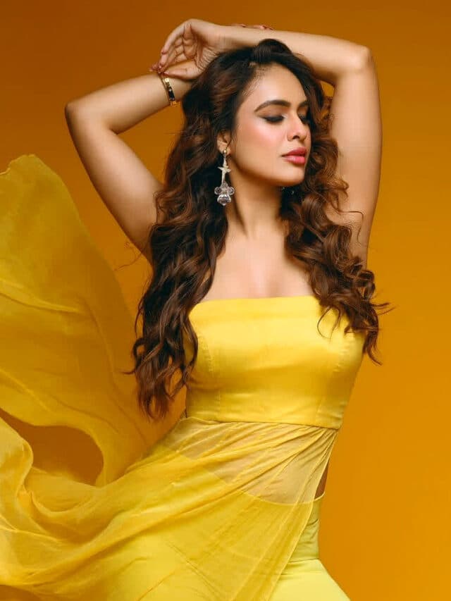 Neha Malik Hot Photo: नेहा मलिक ने येलो ड्रेस में कराया हॉट फोटोशूट