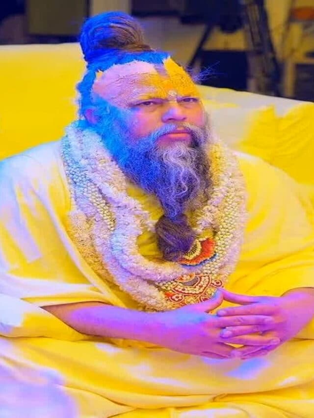 Premanand Maharaj Ji Photo : प्रेमानंद महाराज ने बताया सुबह जल्दी उठने का तरीका, एक क्लिक में जानें आप भी