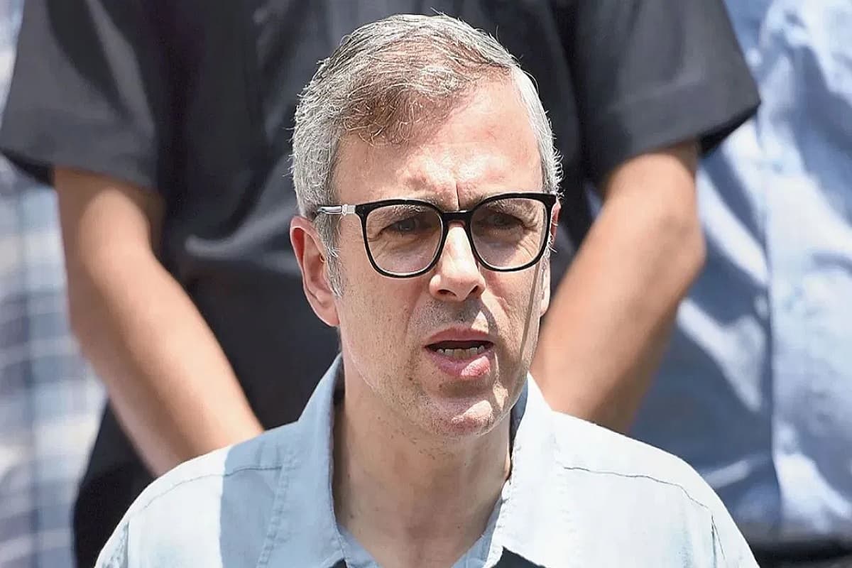 CM Omar Abdullah Latest News : सीएम उमर अब्दुल्ला ने शांतिपूर्ण माहौल के महत्व पर दिया जोर, पूर्ण राज्य का दर्जा बहाल करने की हिमायत की