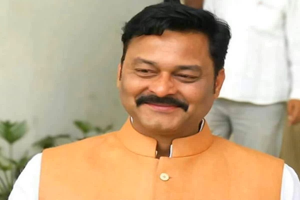 BJP MLA Sanjay Pathak: BJP विधायक ने बताया अपनी जान को खतरा, कहा – ‘मुझ पर रखी जा रही नजर, मिल रही धमकियां…’