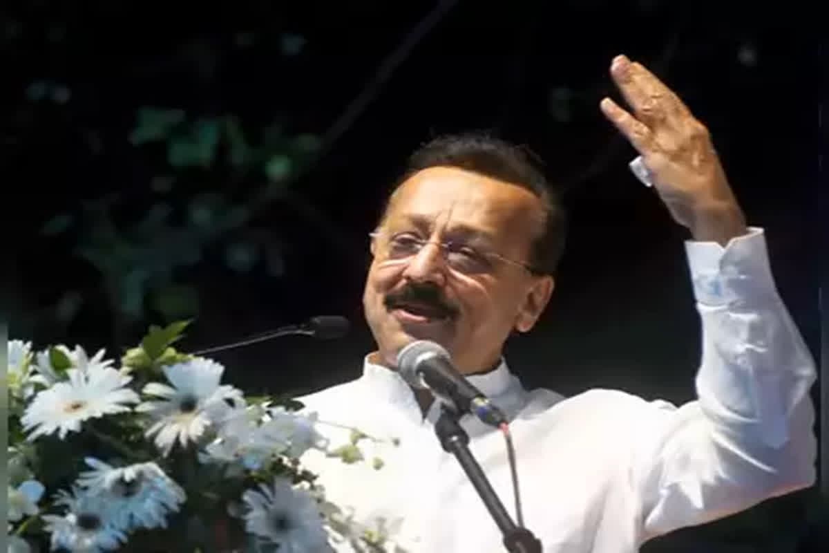 Baba Siddique Murder Update: सलमान खान समेत इन दिग्गज सितारों ने दी बाबा सिद्दीकी को अंतिम विदाई, राजकीय सम्मान से किया जाएगा अंतिम संस्कार