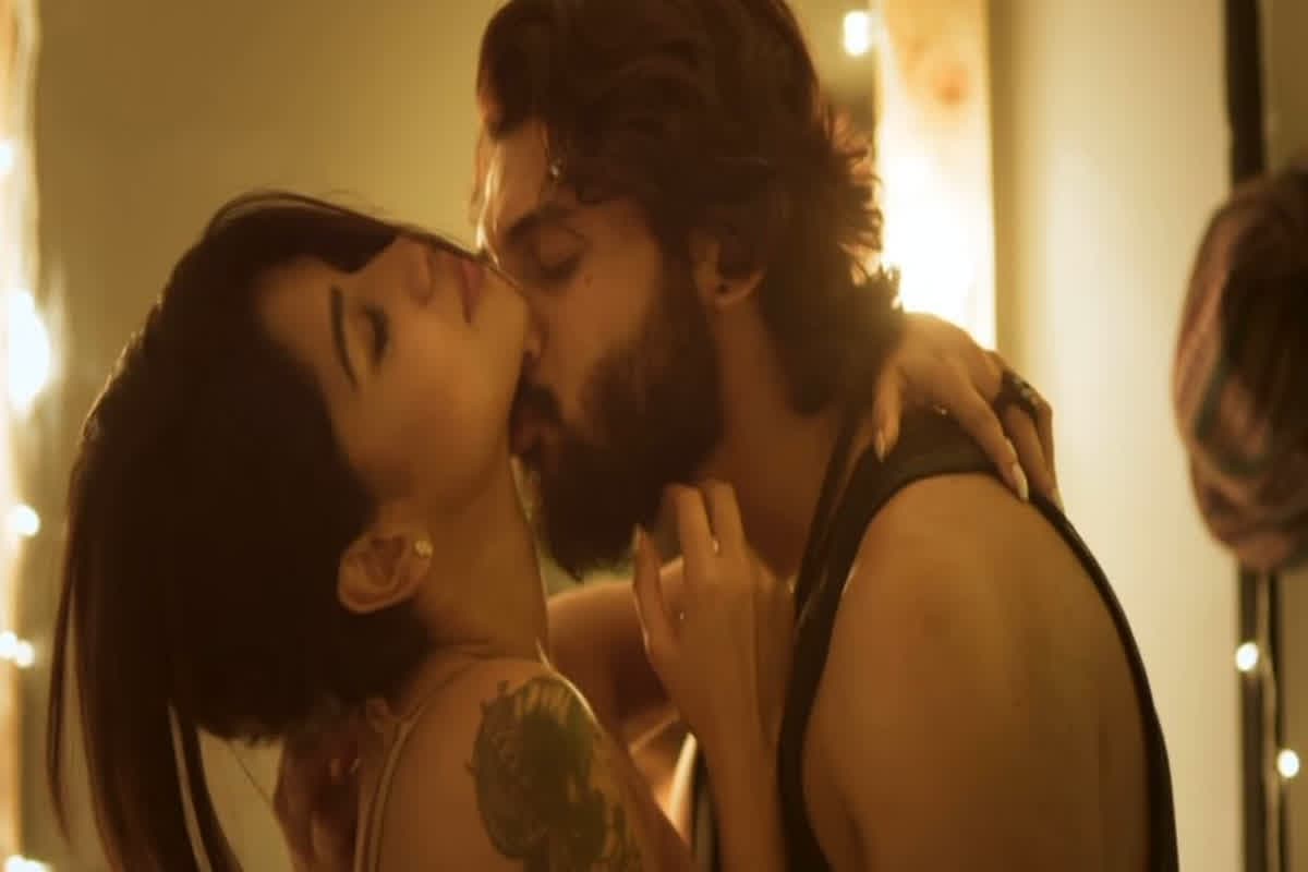 Oviya Private Video Leaked: एक्ट्रेस ओविया हेलेन का MMS, लड़के के साथ दिखी आपत्तिजनक हालत में, शरीर के इस अंग में बने टैटू से खुल गई पोल