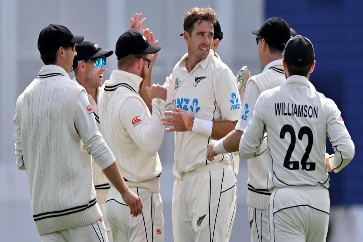 IND vs NZ 2nd Test Day 2 Scorecard LIVE: मिचेल सेंटनेर की चकरी में फंसे भारतीय धुरंधर, 156 पुरी टीम लौटी पवेलियन