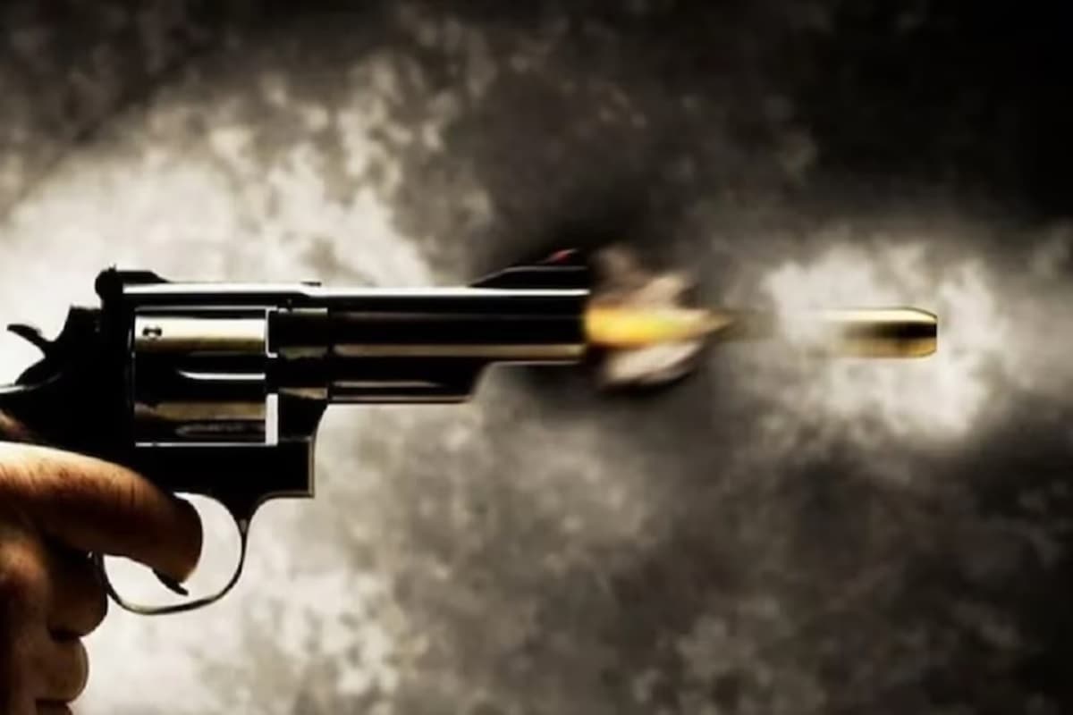 Balrampur News: बाइक सवार युवकों ने किसान को मारी गोली, गंभीर रूप से हुआ घायल, अस्पताल में इलाज जारी