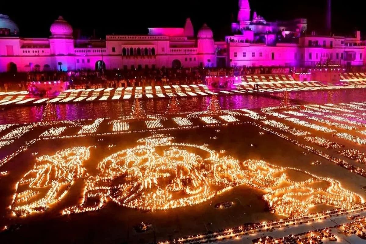 Today News and LIVE Update 30 October 2024: लाखों दीयों की रोशनी से जगमगाया सरयू घाट, सीएम योगी ने भी जलाएं दिए