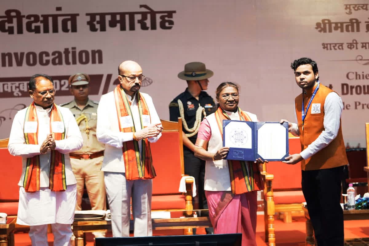 Droupadi Murmu in IIT Bhilai Convocation: ‘नो रिस्क नो गेन..’ आईआईटी भिलाई के दीक्षांत समारोह में राष्ट्रपति द्रौपदी मुर्मू ने विद्यार्थियों को दिए अहम संदेश