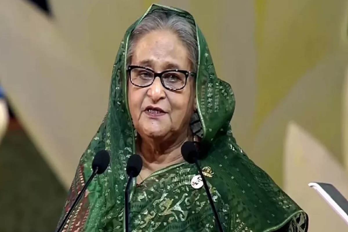Arrest Warrant Against Sheikh Hasina: पूर्व पीएम शेख हसीना की बढ़ी मुश्किलें, बांग्लादेशी कोर्ट ने जारी किया अरेस्ट वारंट, इस दिन तक अदालत में होना होगा पेश