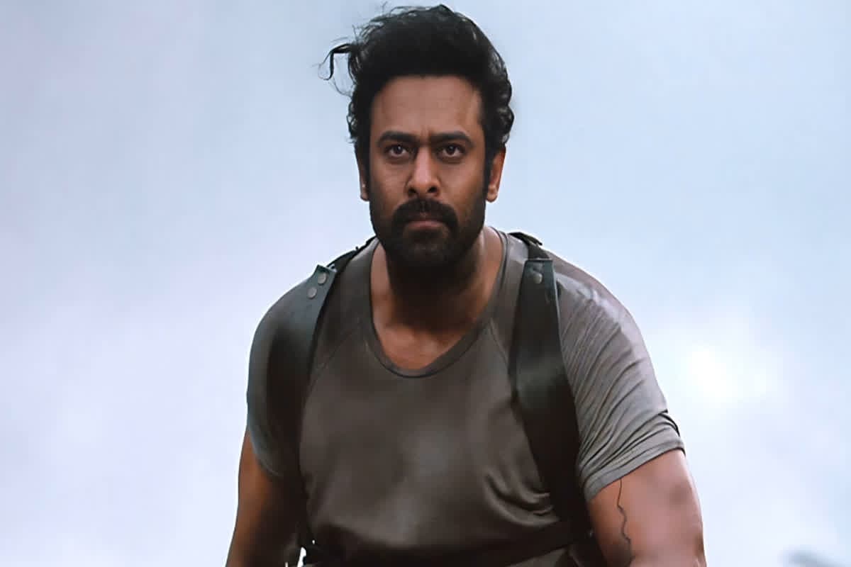 Prabhas Upcoming Movies List: बॉक्स ऑफिस में एक के बाद एक धमाका करने जा रहे साउथ सुपरस्टार प्रभास, आने वाली ये तीन बड़ी फिल्में