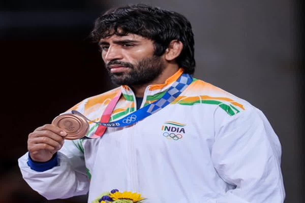 Bajrang Punia ban: पहलवान बजरंग पून‍िया को तगड़ा झटका, 4 साल के लिए हुए सस्पेंड, जानिए क्या है वजह
