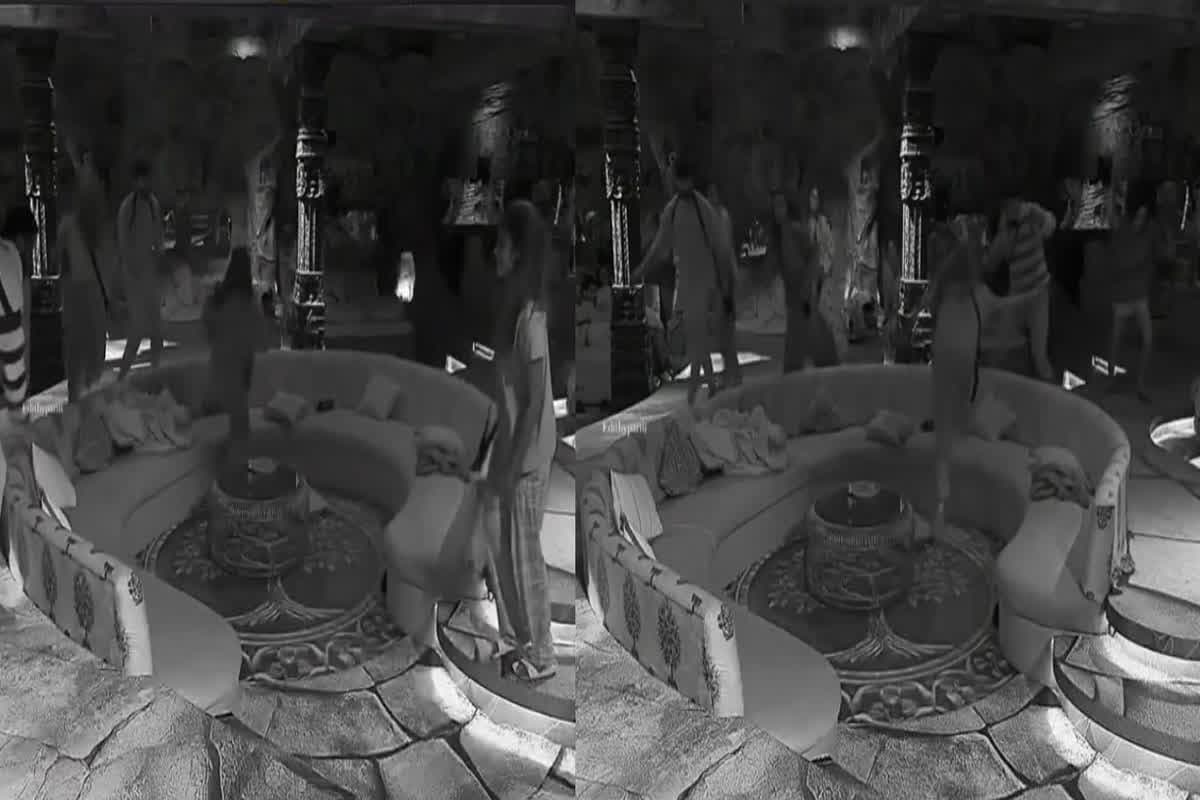 Bigg Boss 18 Viral Clip: बिग बॉस की लाइव स्ट्रीम से वायरल हुआ ये क्लिप, अंधेरे में ऐसी हरकत करते दिखे घरवाले, वीडियो देख उड़ जाएंगे होश