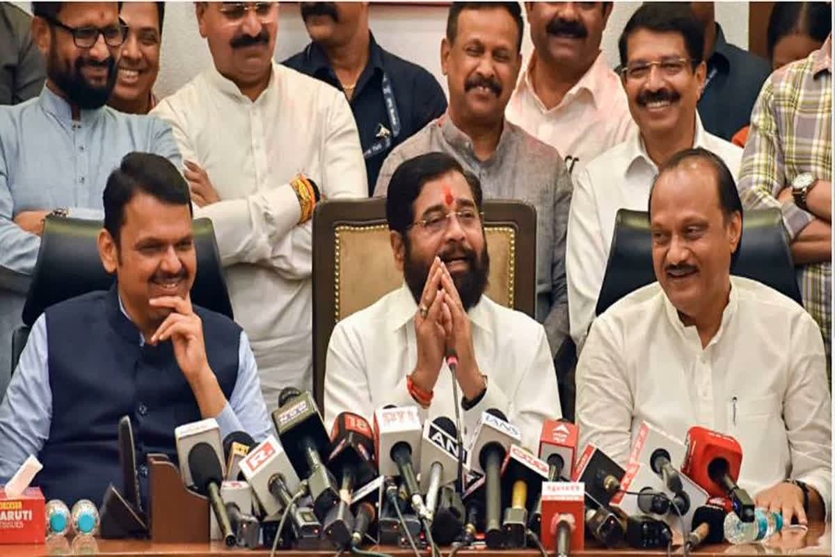Maharashtra New CM Name: महाराष्ट्र को आज मिलेगा नया मुख्यमंत्री! फडणवीस के सिर ताज या फिर कोई चौंकाने वाला नाम? जानें यहां
