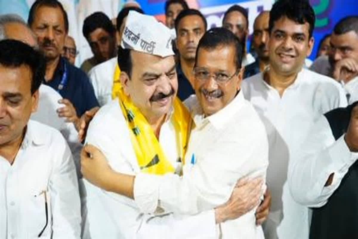 Congress Leader Mateen Ahmed Join AAP : कांग्रेस को लगा बड़ा झटका, पांच बार के विधायक रहे नेता ने थामा आप का दामन
