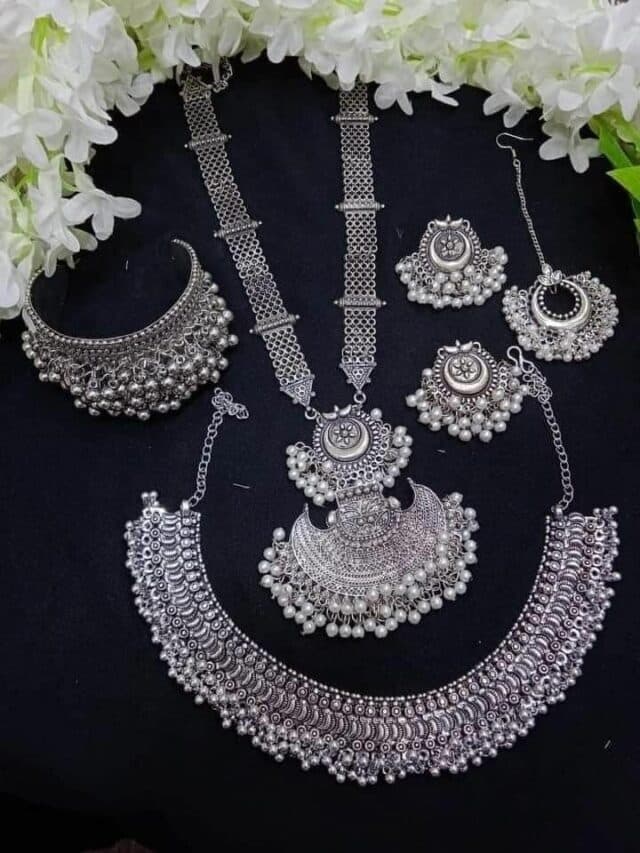 Silver Price Today 30 Nov 2024: दिल्ली में प्रति किलो 91 हजार तो हैदराबाद में 1 लाख के पार हुआ चांदी का भाव, जानें अपने शहर में आज का प्राइज