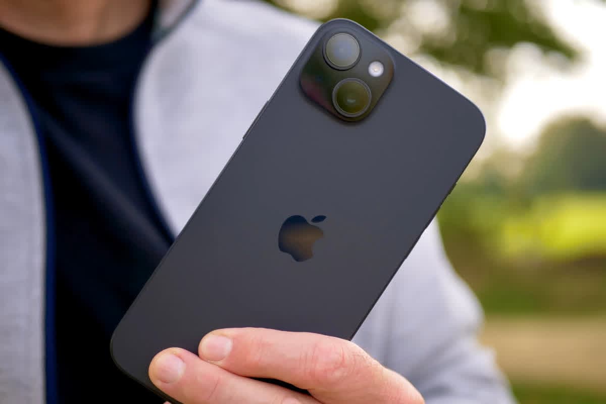 iPhone 15 Plus Discount Offers: iPhone 15 Plus पर मिल रहा बंपर डिस्काउंट, केवल सीमित समय के लिए है ऑफर, फटाफट उठा लें लाभ