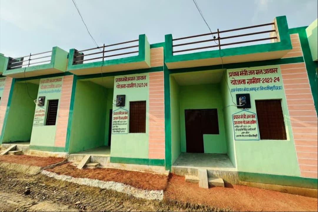 PM Janman Yojana : केंद्रीय मंत्री शिवराज सिंह ने दी बड़ी खुशखबरी.. प्रदेश में 30 हजार से ज्यादा आवासों की दी स्वीकृति, इन्हें मिलेगा योजना का लाभ