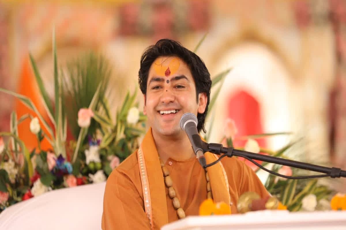 Dhirendra Shastri’s Marriage: शादी करने वाले हैं बागेश्वर धाम के बाबा धीरेंद्र शास्त्री, खुद किया बड़ा खुलासा, कहा- हम तो जनसंख्या बढ़ाएंगे ही