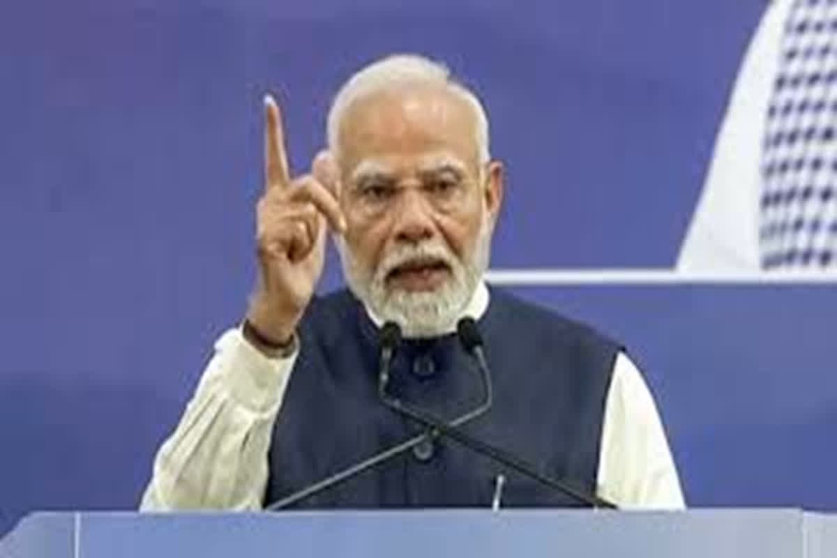 PM Modi On Congress: मल्लिकार्जुन खरगे के बयान पर पीएम मोदी ने किया पलटवार, कहा-‘लोगों के सामने बुरी तरह बेनकाब हुई कांग्रेस’