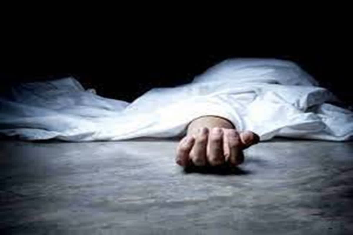 Mumbai Murder News: प्लास्टिक के बैग में 7 टुकड़ों में मिली अज्ञात लाश, इलाके में फैली सनसनी, पुलिस में जुटी पुलिस