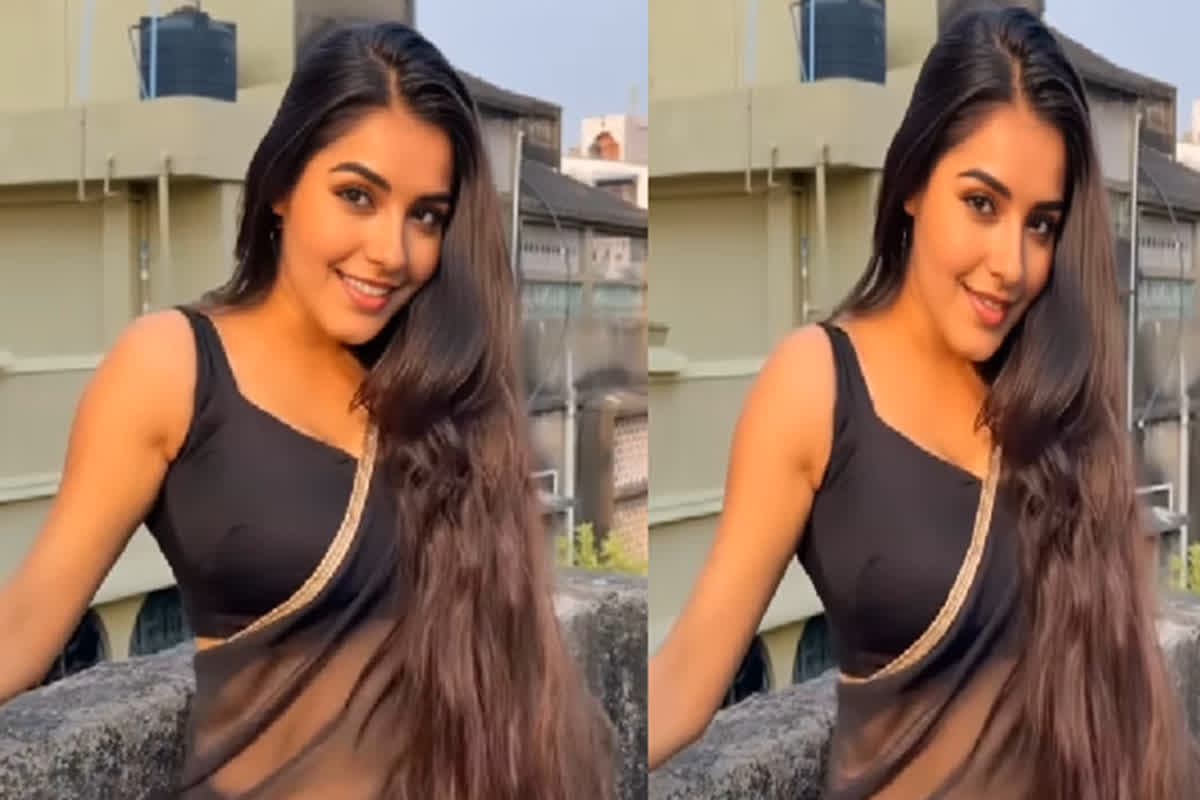 Indian Model Sexy Video: मॉडल भाभी की कातिल अदाओं ने लूटी महफिल, ब्लैक साड़ी में दिखाई सेक्सी अदाएं, देखते ही मदहोश हुए फैंस
