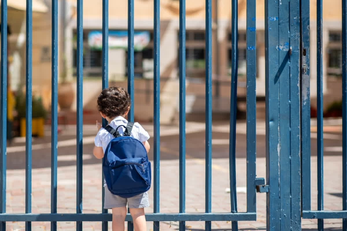 School Close Latest News: 28 फरवरी तक सभी स्कूलों को बंद करने का ऐलान, बच्चों के हित को देखते लिया गया बड़ा फैसला