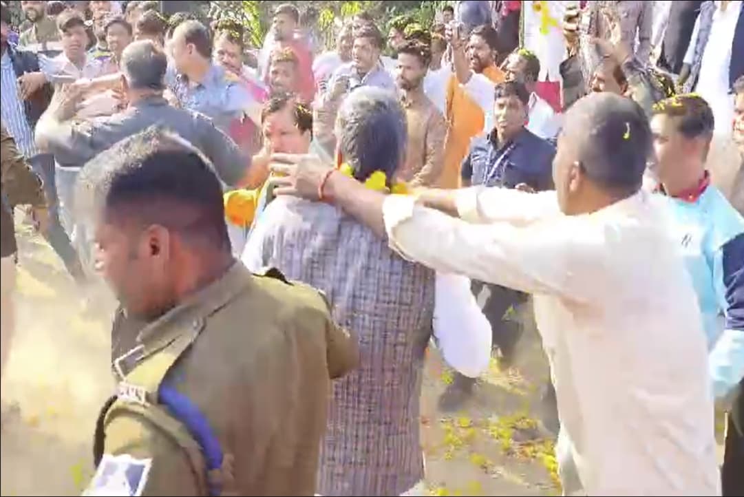 Ujjain News : पूर्व बीजेपी विधायक के साथ मारपीट का मामला.. कांग्रेस कार्यकर्ताओं पर हुआ मामला दर्ज, थाने का घेराव करने पहुंचे कांग्रेसी