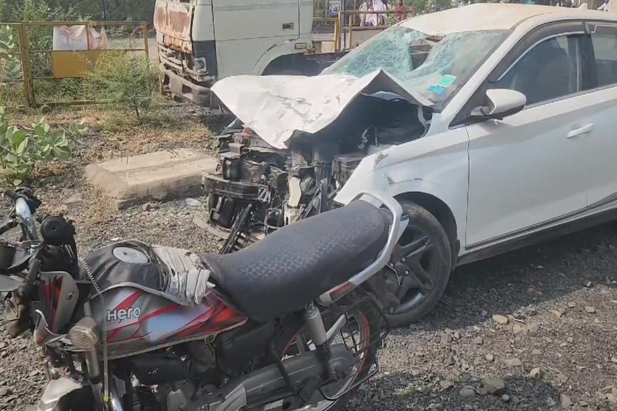 Vidisha Accident: फिर दिखा रफ्तार का कहर, तेज रफ्तार कार ने बाइक सवार को मारी टक्कर, हादसे में 2 लोगों की दर्दनाक मौत