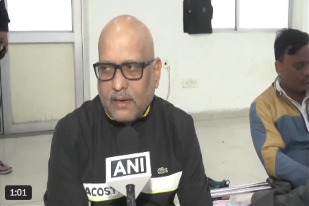 Notice to Congress Leader Ajay Rai : पुलिस ने यूपी कांग्रेस अध्यक्ष को थमाया नोटिस.. संभल दौरा न करने की दी सलाह, अजय राय ने कहा- ‘मैं वहां शांतिपूर्वक जाऊंगा…’