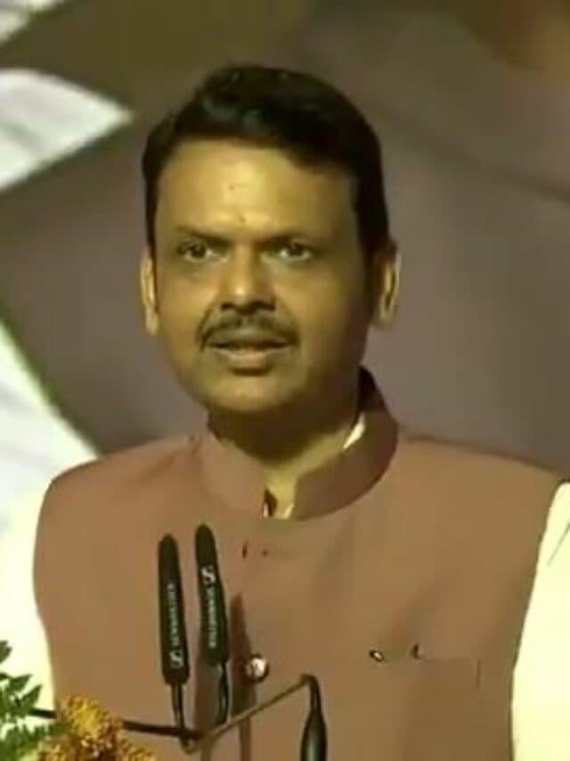 Maharashtra Cm Oath Ceremony: देवेंद्र फडणवीस ने ली मुख्यमंत्री पद की शपथ, एकनाथ शिंदे और अजित पवार बने डिप्टी सीएम