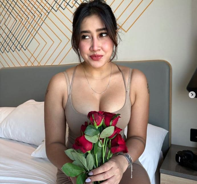 Hot sexy video: सोफिया अंसारी के सेक्सी वीडियो ने किया बवाल, बेडरूम पोज देकर ठंड में छुड़ाया पसीना