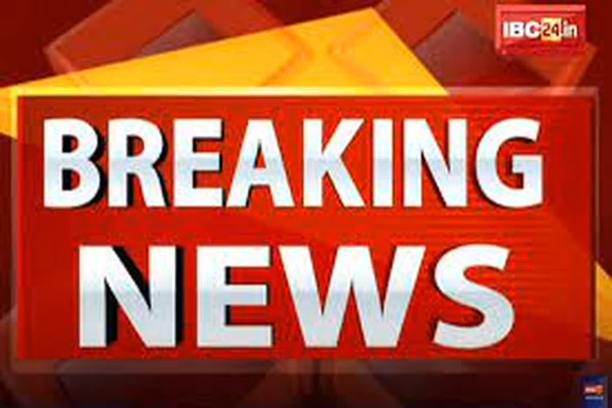UP Accident News: कोहरे का कहर, अनियंत्रित होकर पेड़ से टकराई तेज रफ्तार कार, भाजपा कार्यकर्ता समेत एक की दर्दनाक मौत, एक की हालत नाजुक
