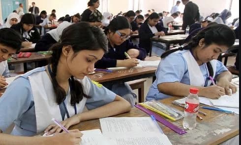 10th-12th Pre Board Paper Leak: प्री बोर्ड शुरू होने से दो घंटे पहले 10वीं-12वीं का लीक हुआ पेपर, सोशल मीडिया पर होने लगा वायरल