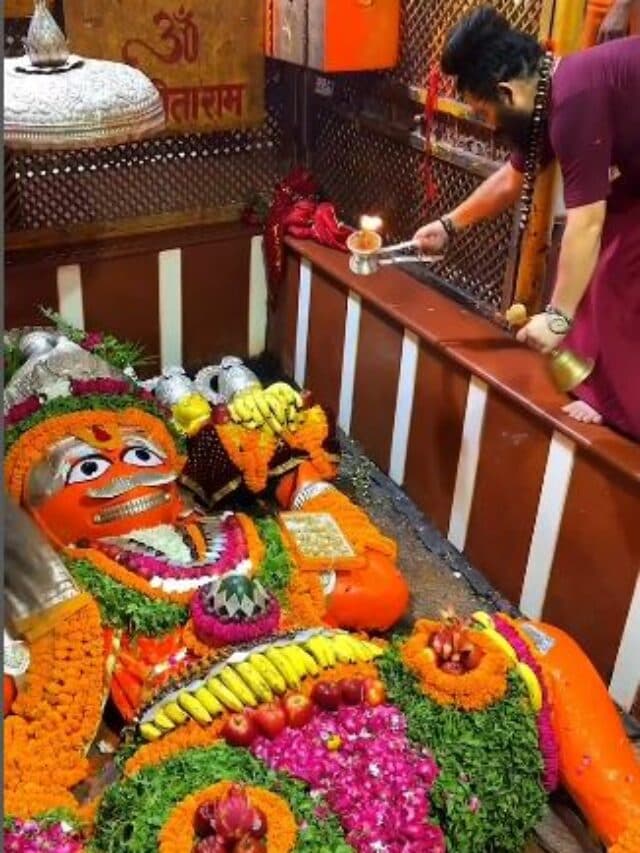 Prayagraj Mahakumbh 2025: प्रयागराज में लेटे हुए हनुमान जी का मंदिर क्यों है प्रसिद्ध? जानें