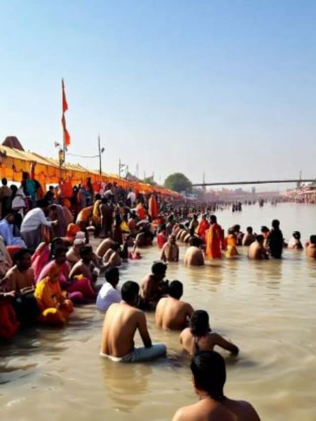 Kalpvas in Mahakumbh 2025: महाकुंभ में कल्पवास के दौरान तीन समय स्नान करने का क्या है महत्व? जानें