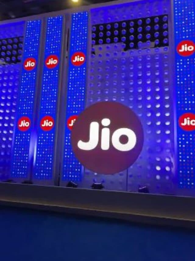 Jio Recharge Plan: Jio के एक साल वैलिडिटी वाला सबसे सस्ता प्लान, 365 दिनों तक मिलेगा ऑफर